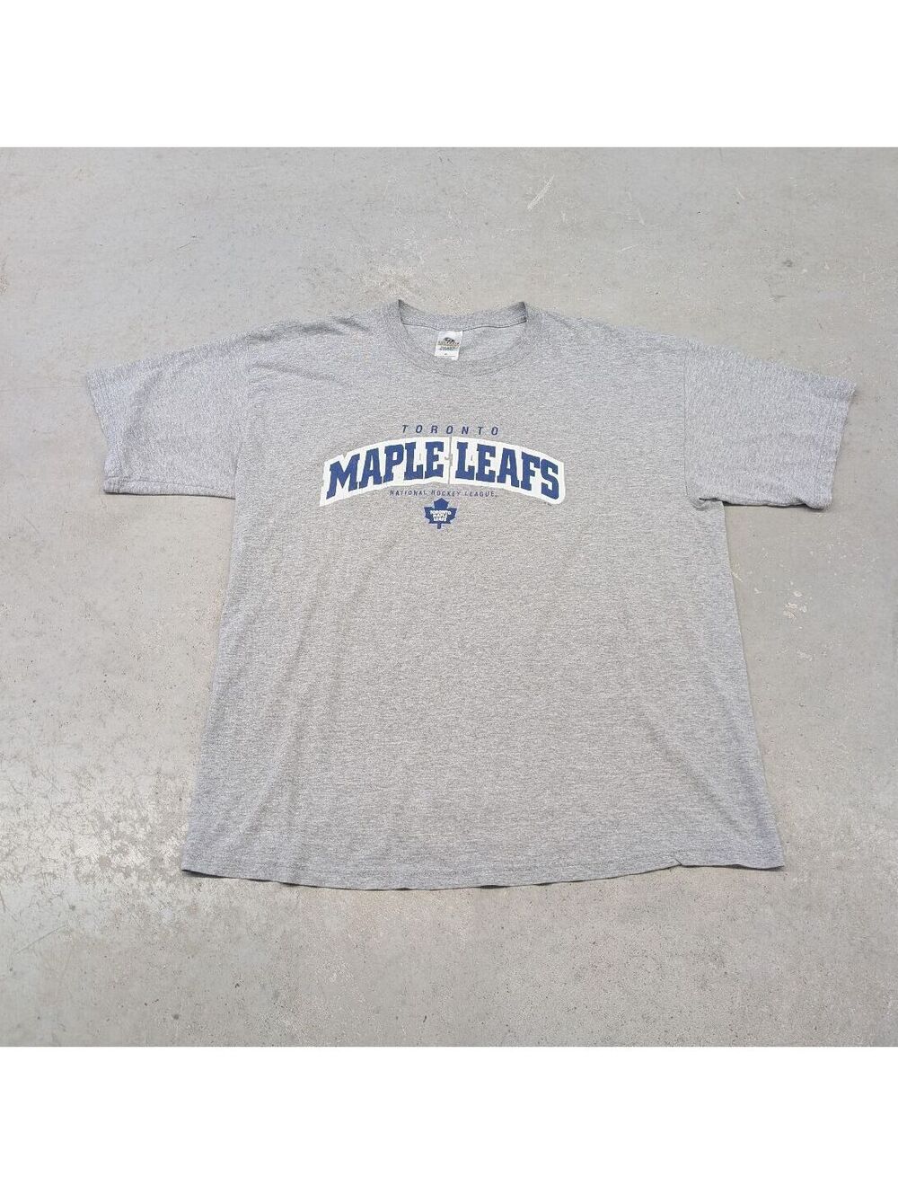Vintage Y2K Toronto Maple Leafs NHL Hockey T-shirt Gray